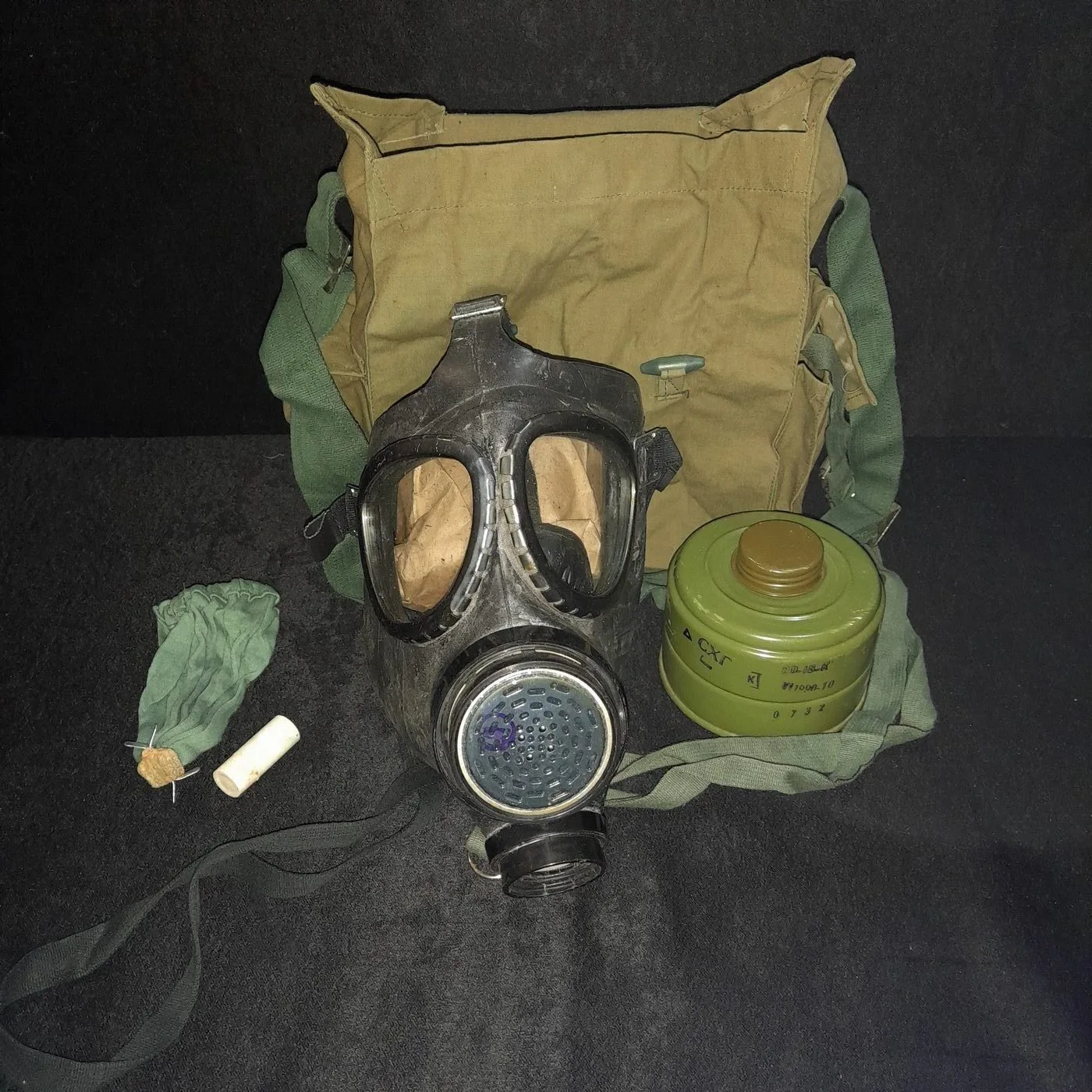 Civilian gas mask model PG-1.