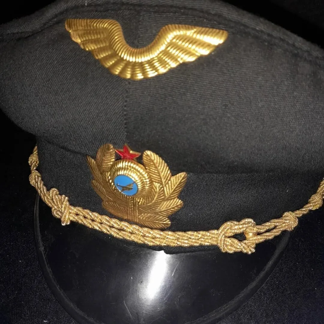 Civil aviation pilot's cap — 2