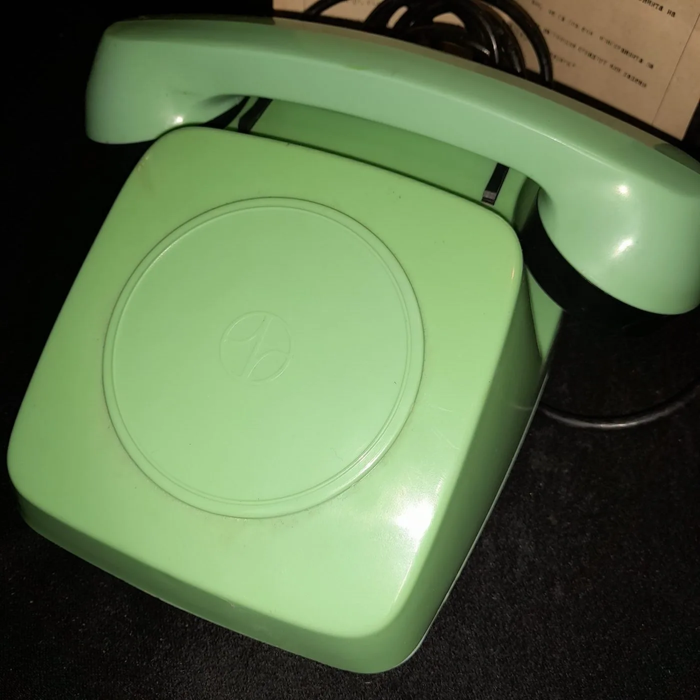 Incoming-call-only telephone — 2