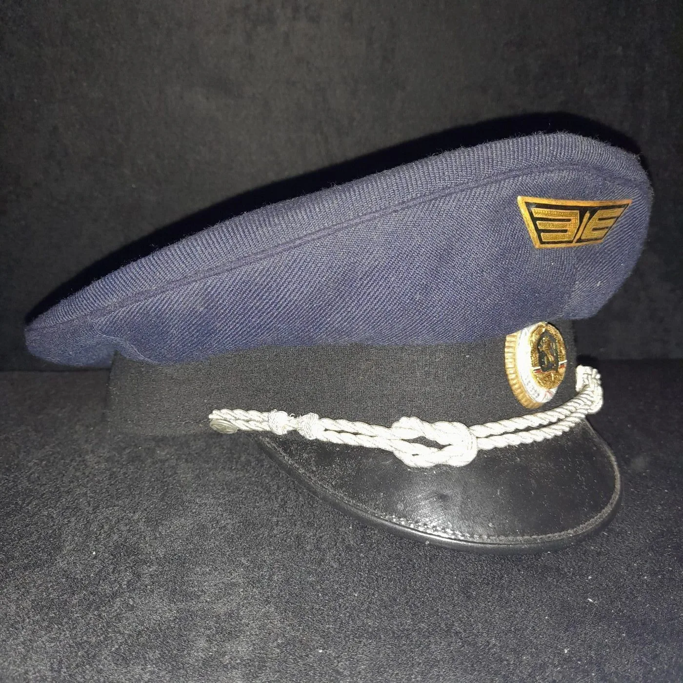Train driver's cap — 5