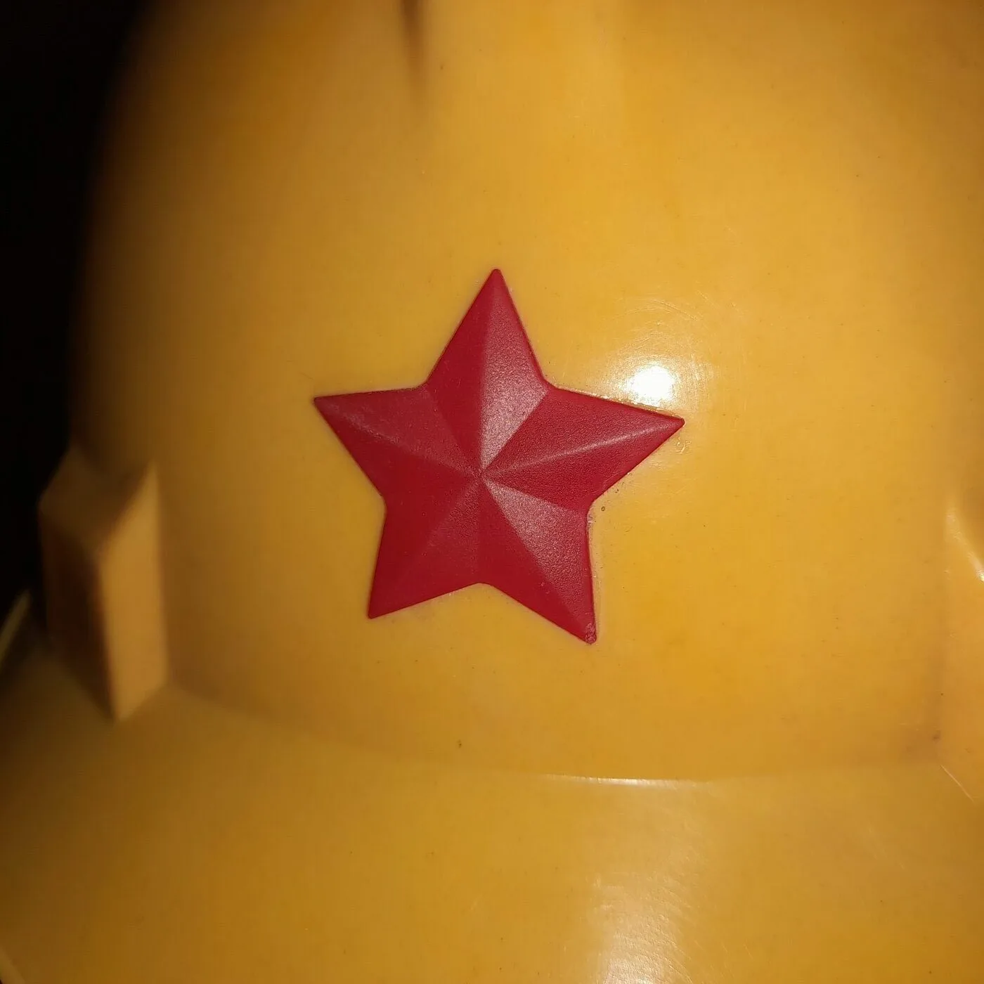 Firefighter's helmet — 5