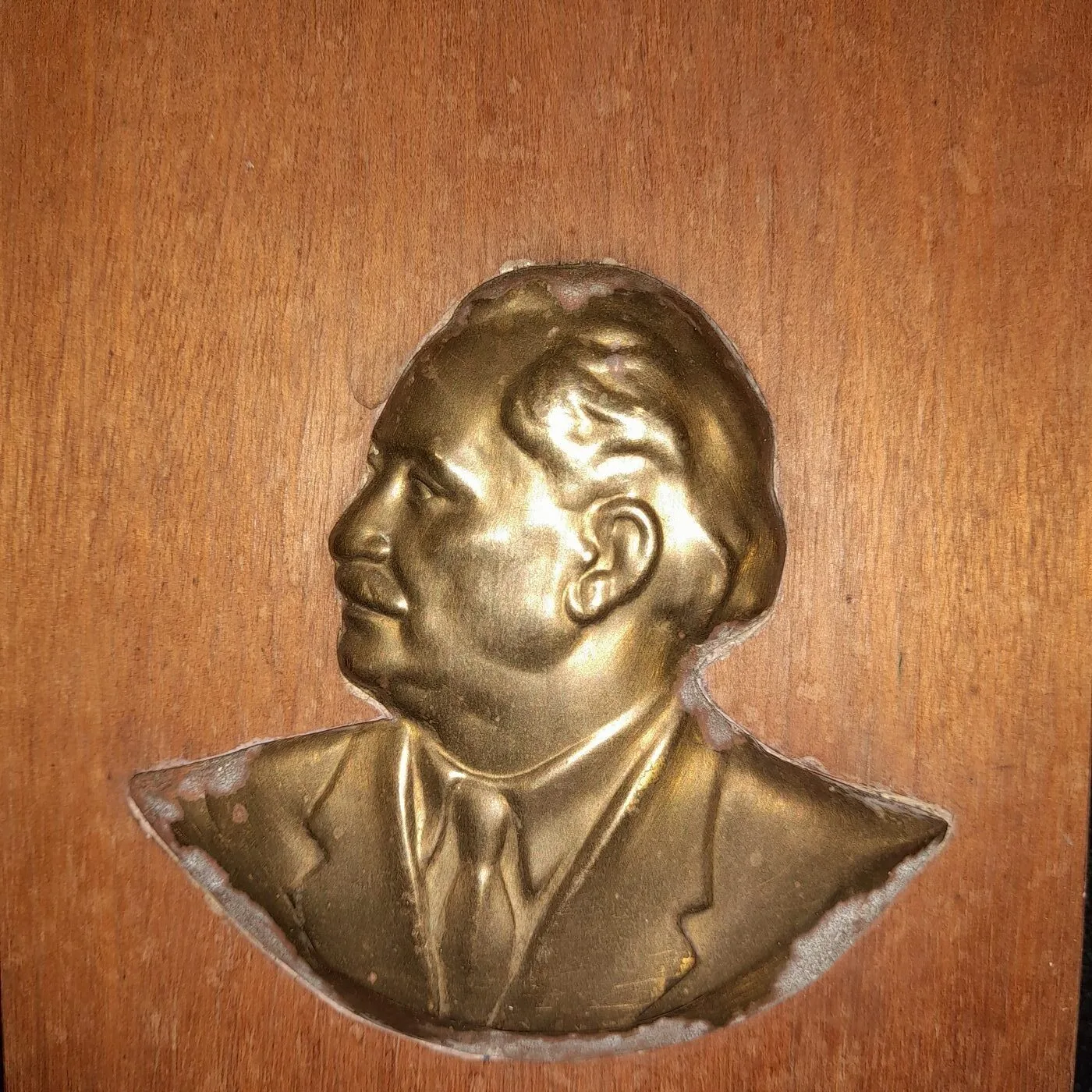 Small brass bust of Georgi Dimitrov — 2