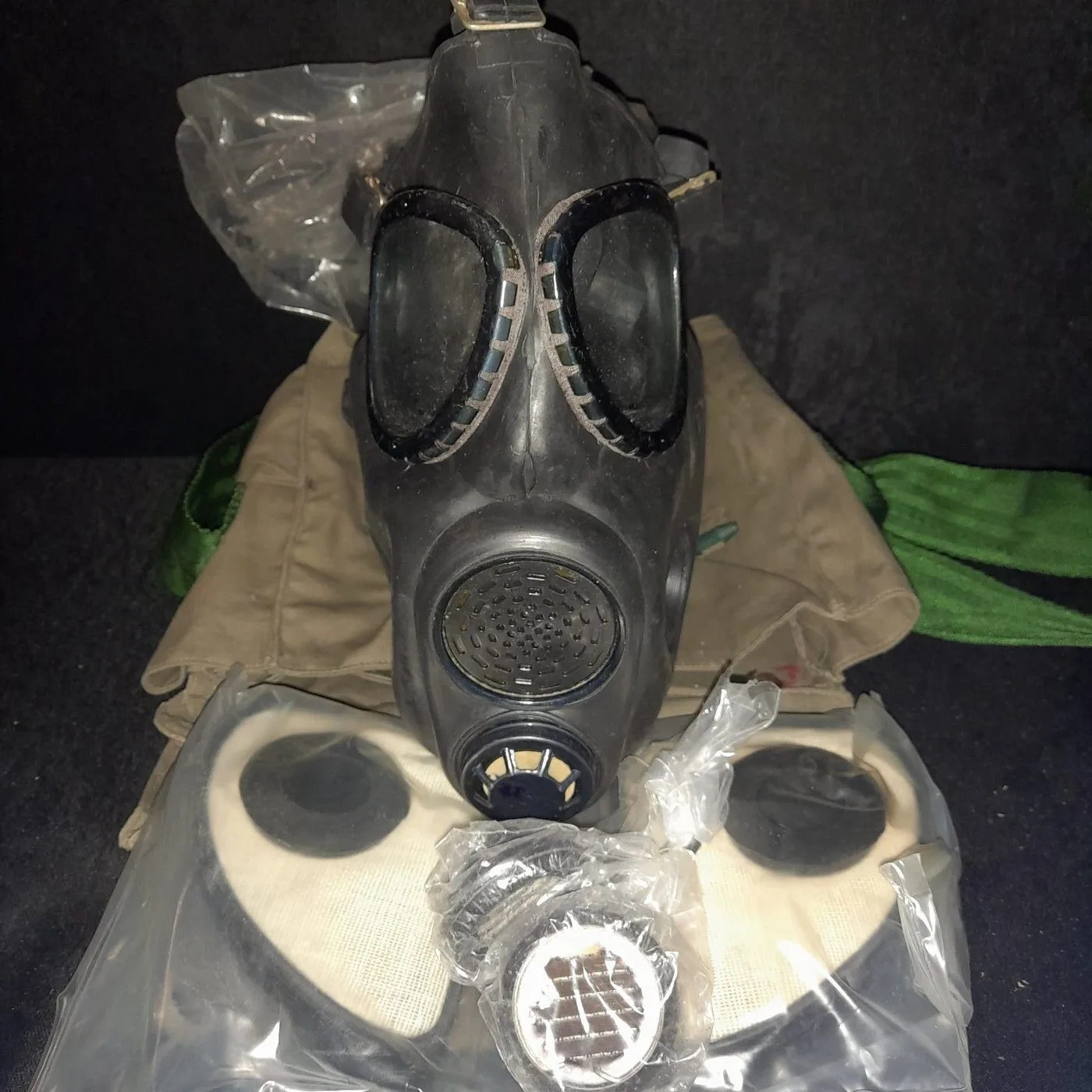 PDE-1 gas mask — 4