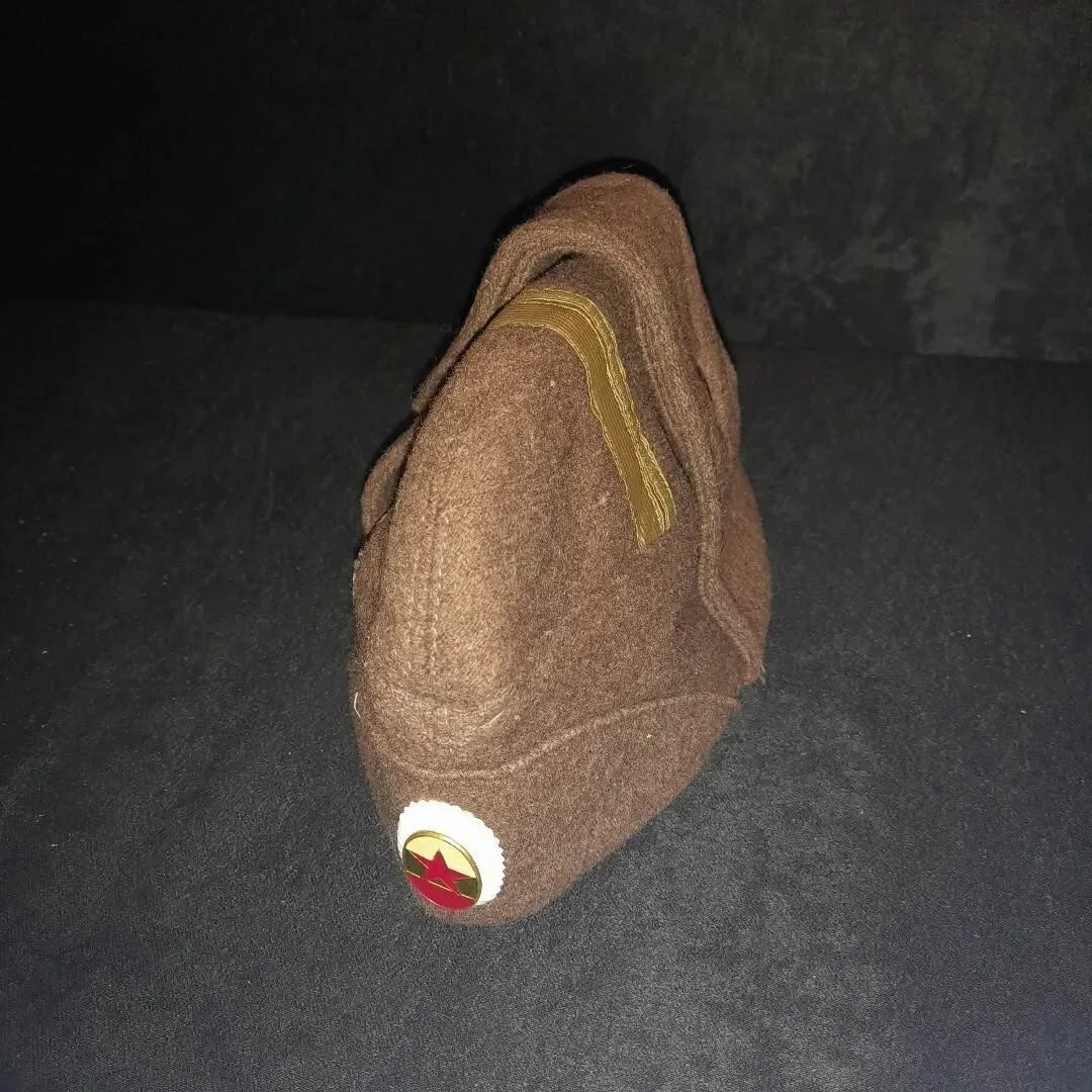Winter cap for sub-officer — 2