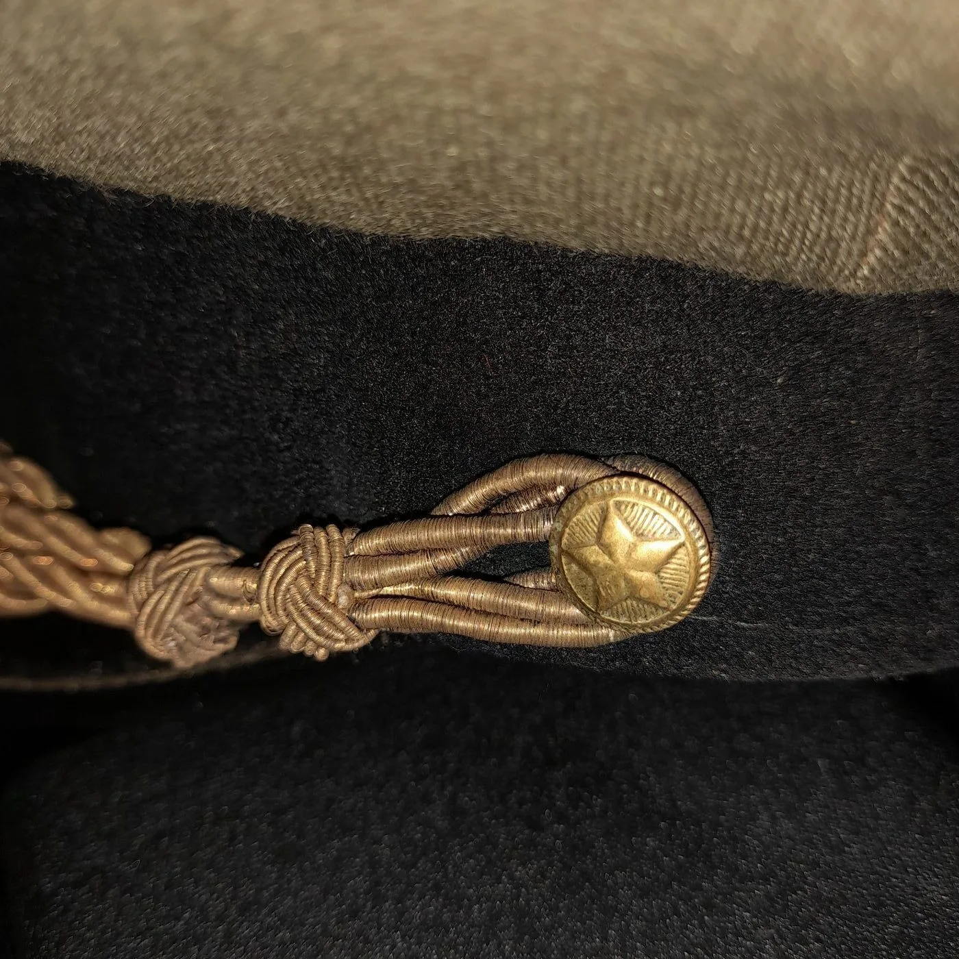 Artillery parade cap — 6