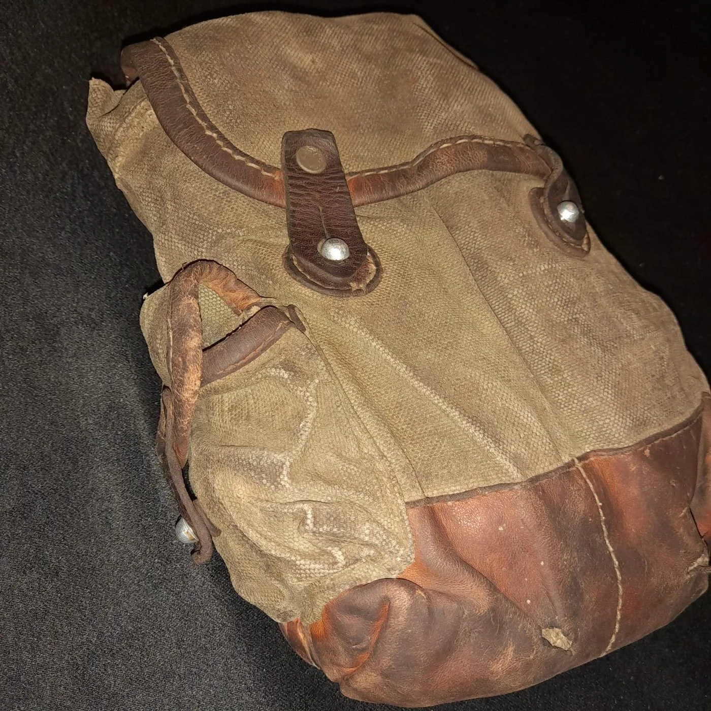 AK-47 magazine pouch — 4
