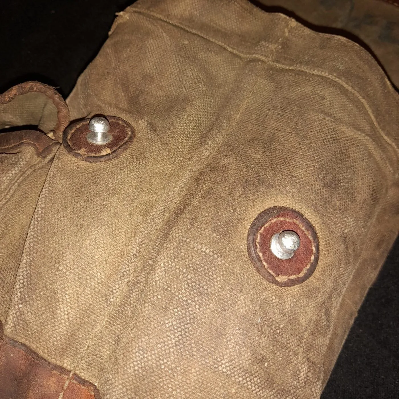 AK-47 magazine pouch — 8