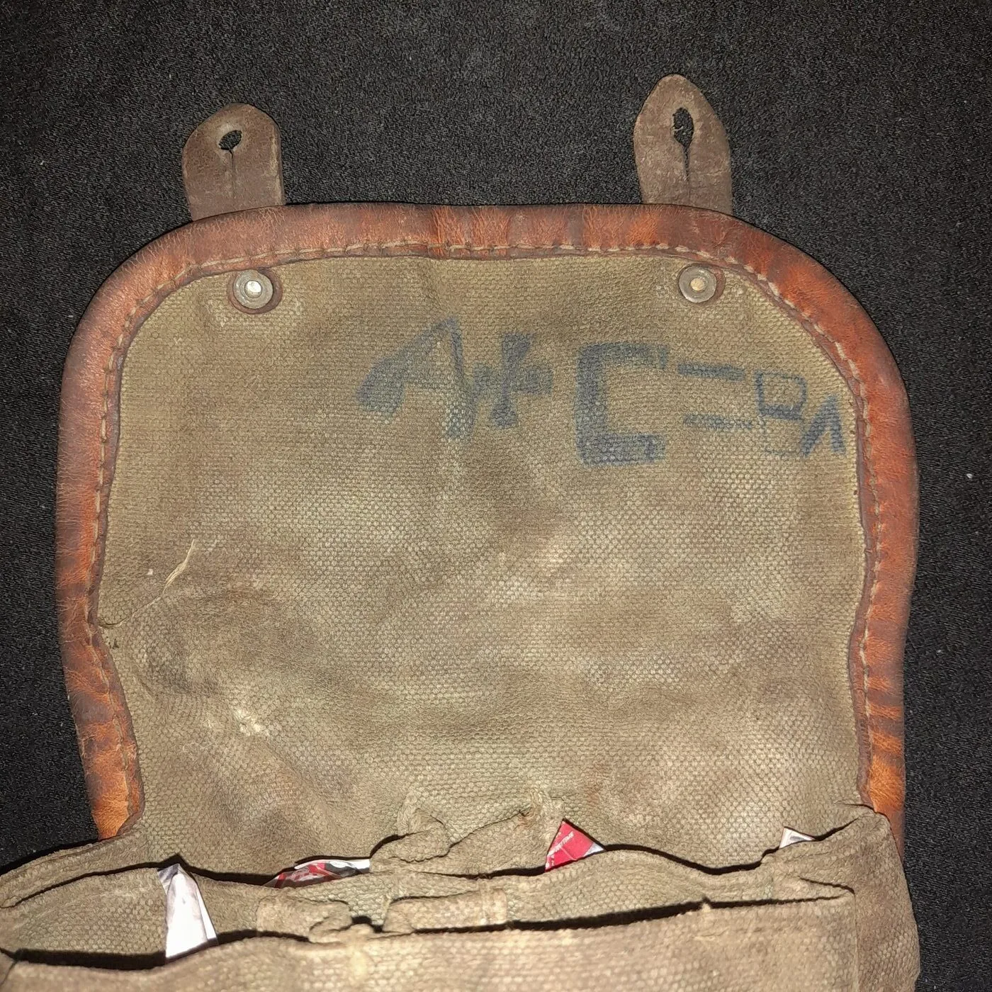 AK-47 magazine pouch — 9