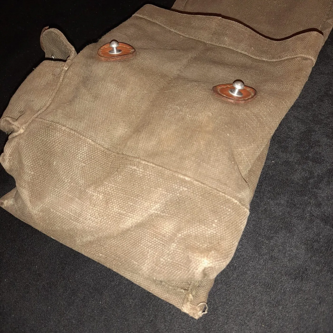 AK-47 magazine pouch — 15
