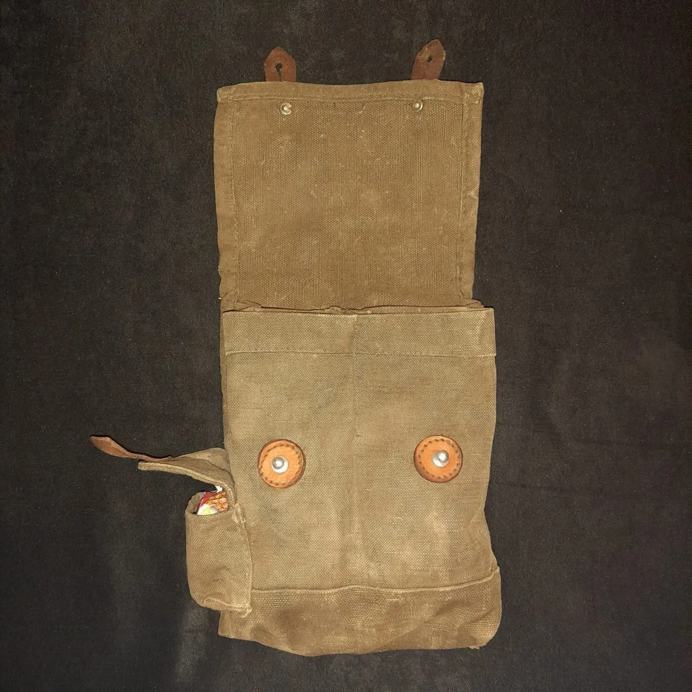 AK-47 magazine pouch — 17