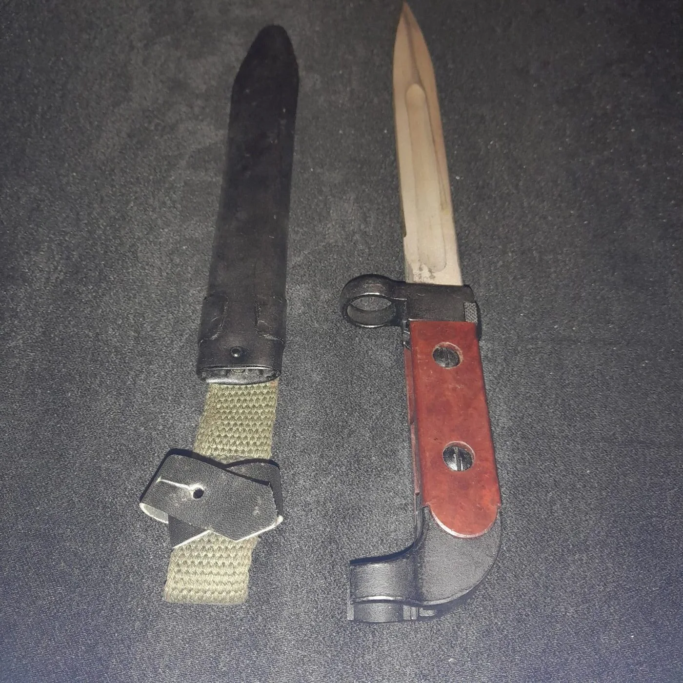 AK-47 bayonet — 17