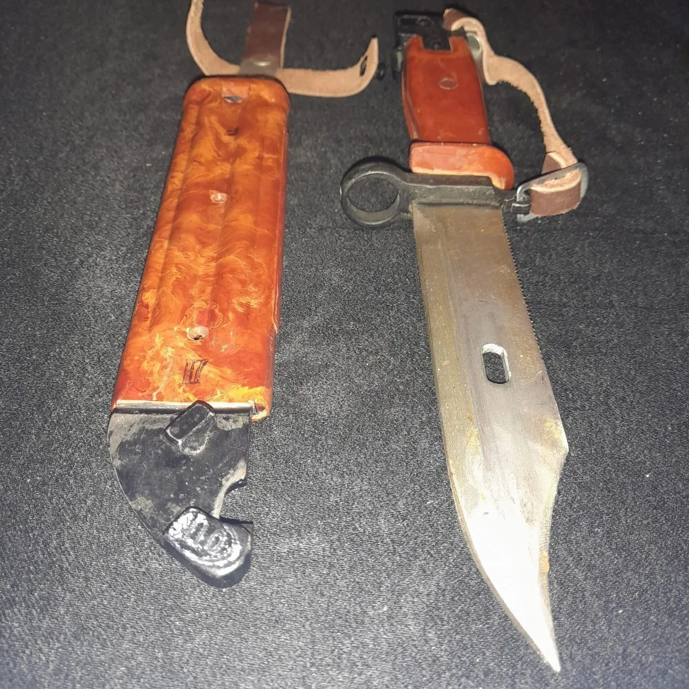 AKM bayonet — 6