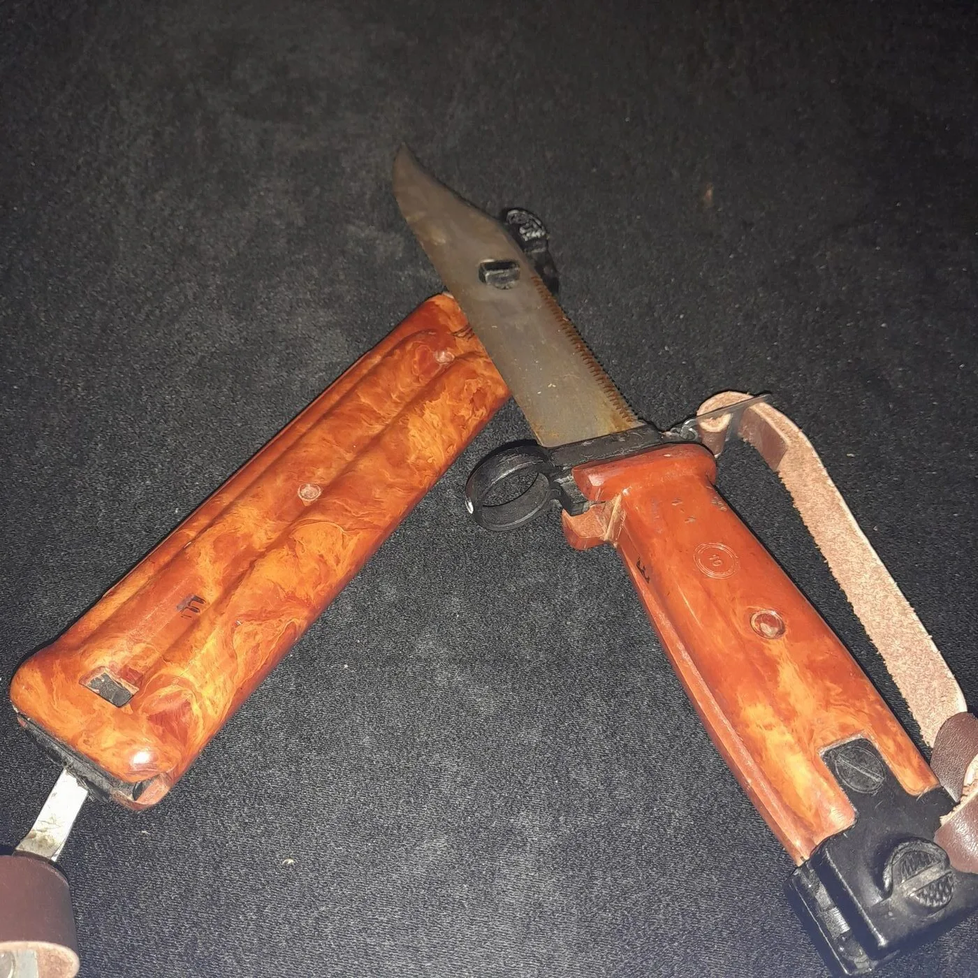 AKM bayonet — 10
