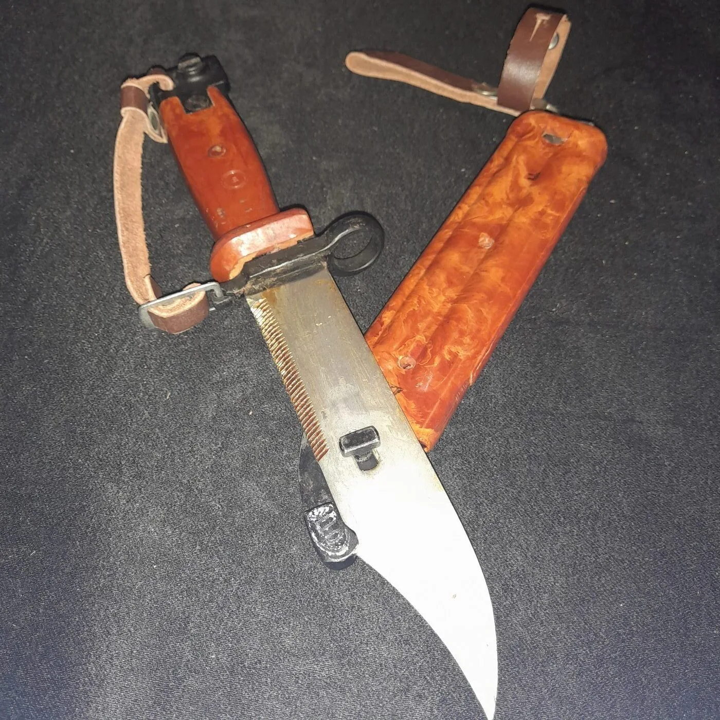AKM bayonet — 11