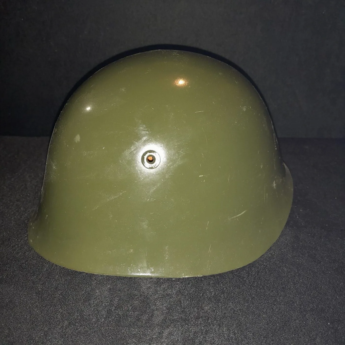 M51/72 helmet, dark green variant — 2