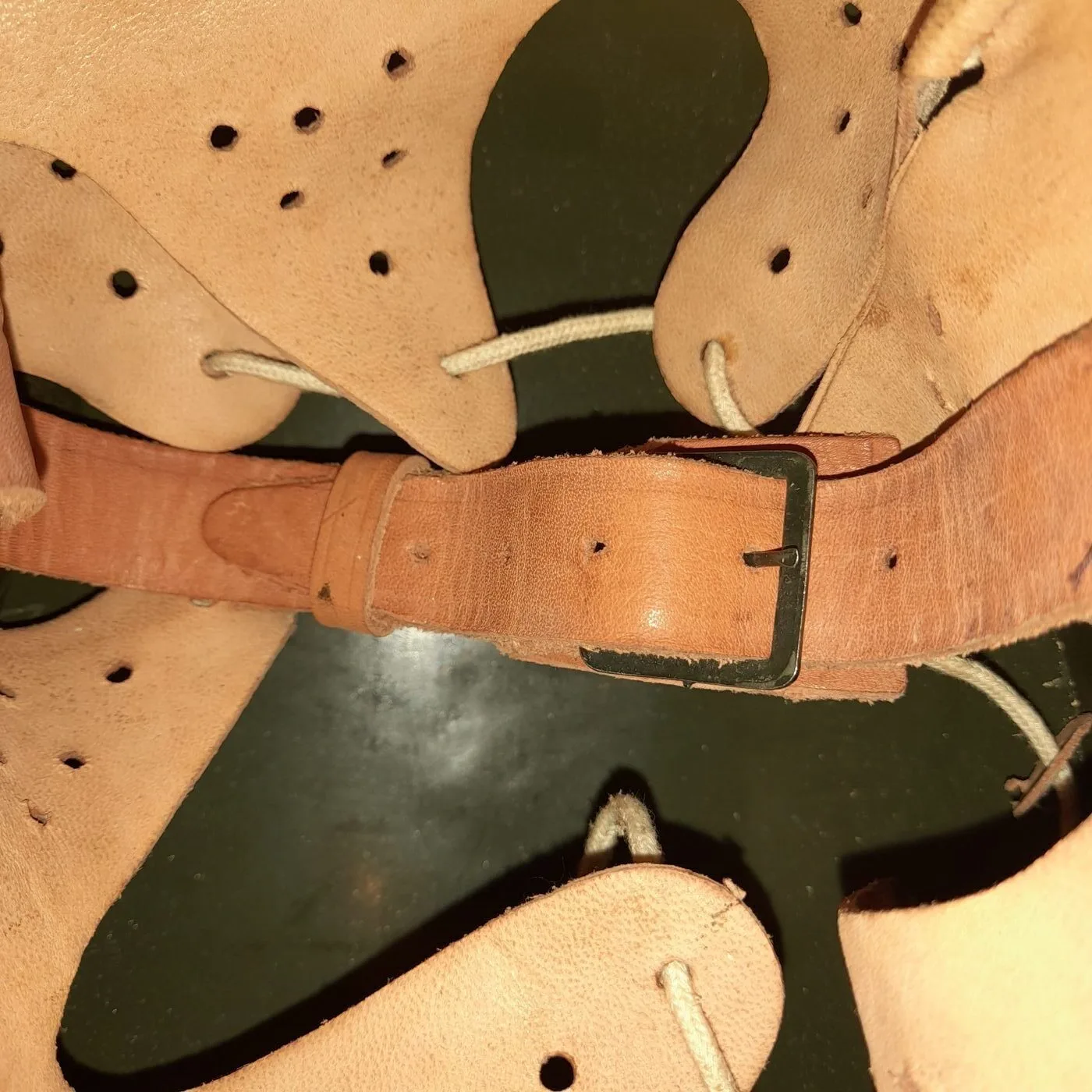 M51/72 helmet, dark green variant — 9