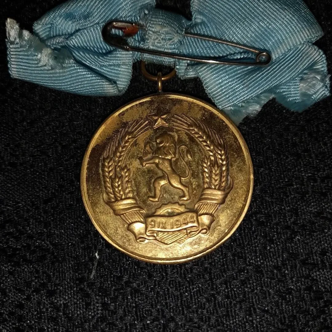 The Mother's Medal — 4