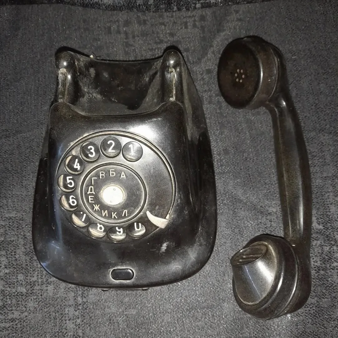 TA-64 telephone — 4