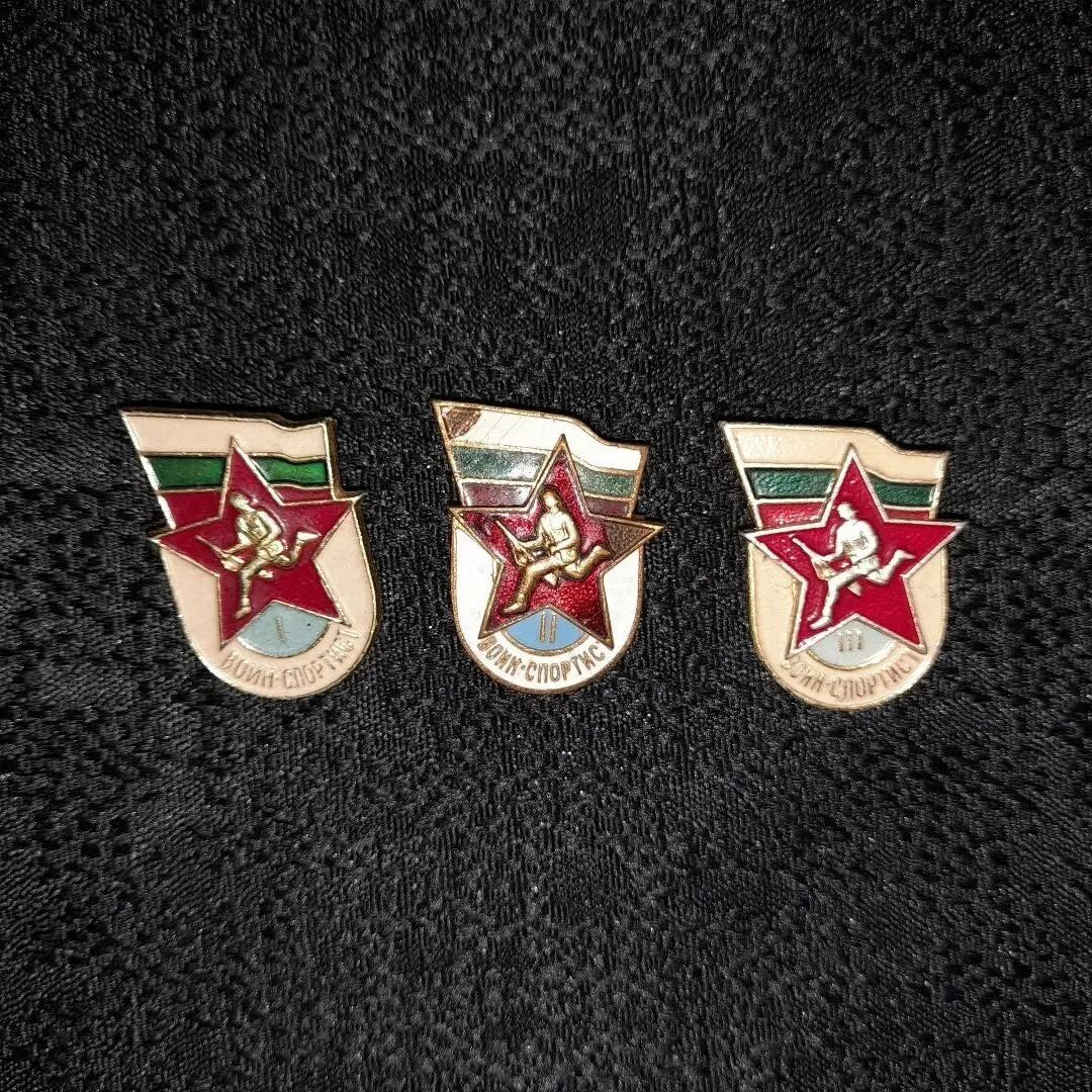 "Sports fighter" badges — 2
