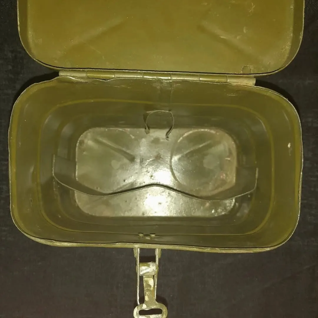 Metal box for artillery optics — 6