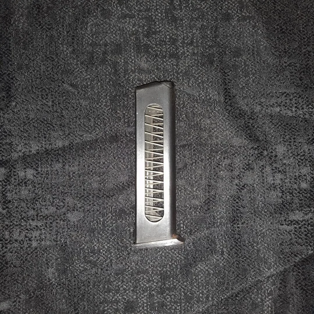 Makarov pistol magazine — 2