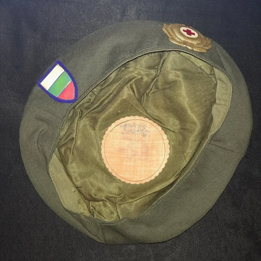 Uniform of the medical troops — 8