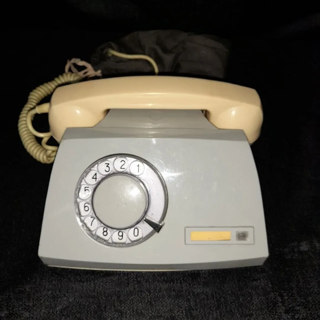 P-170 military telephone — 2