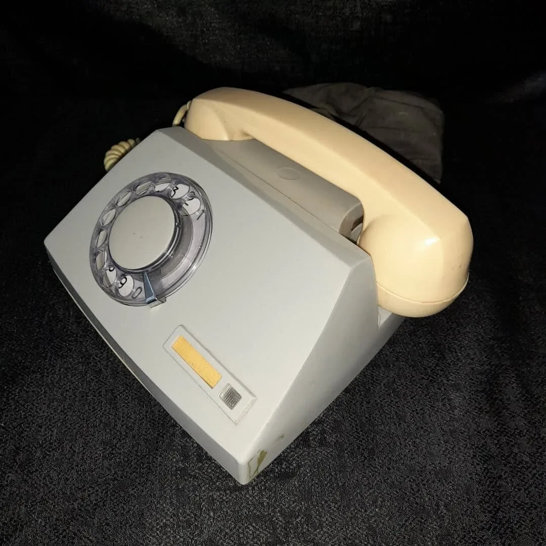 P-170 military telephone — 3