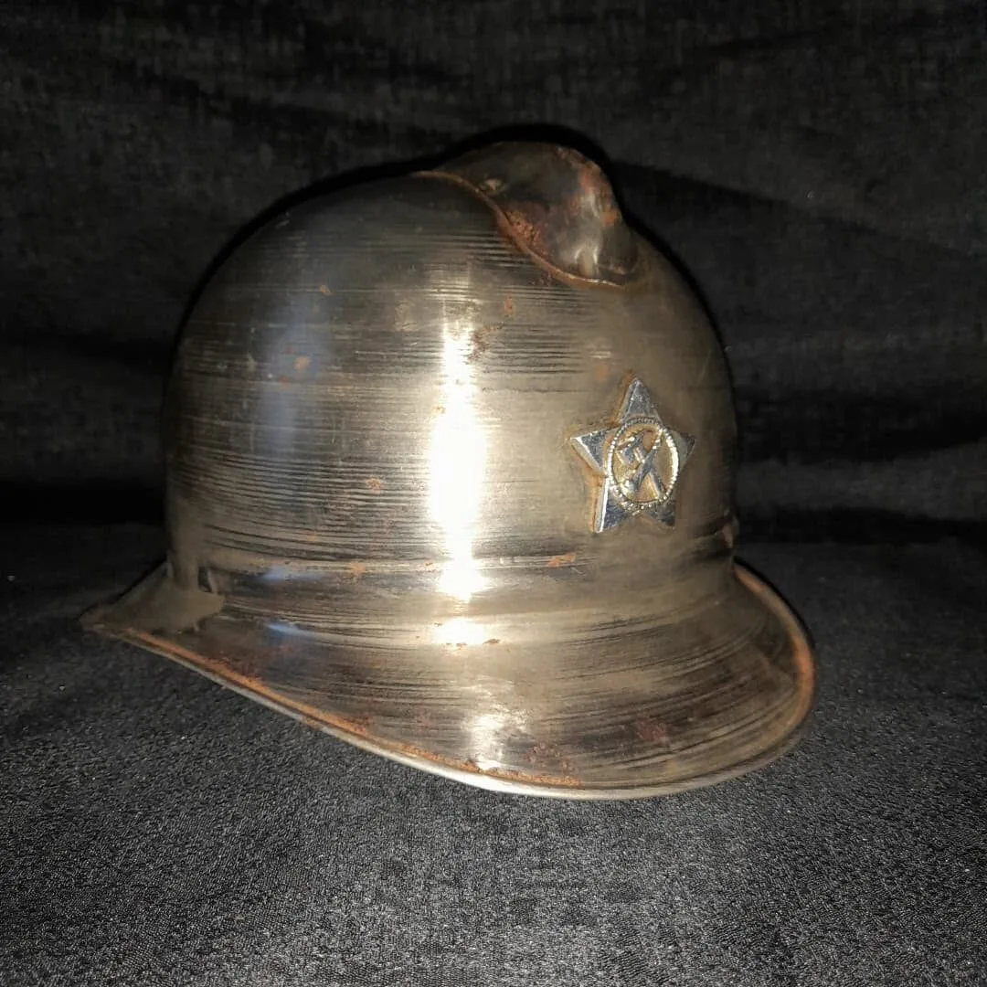 Firefighter helmet — 3