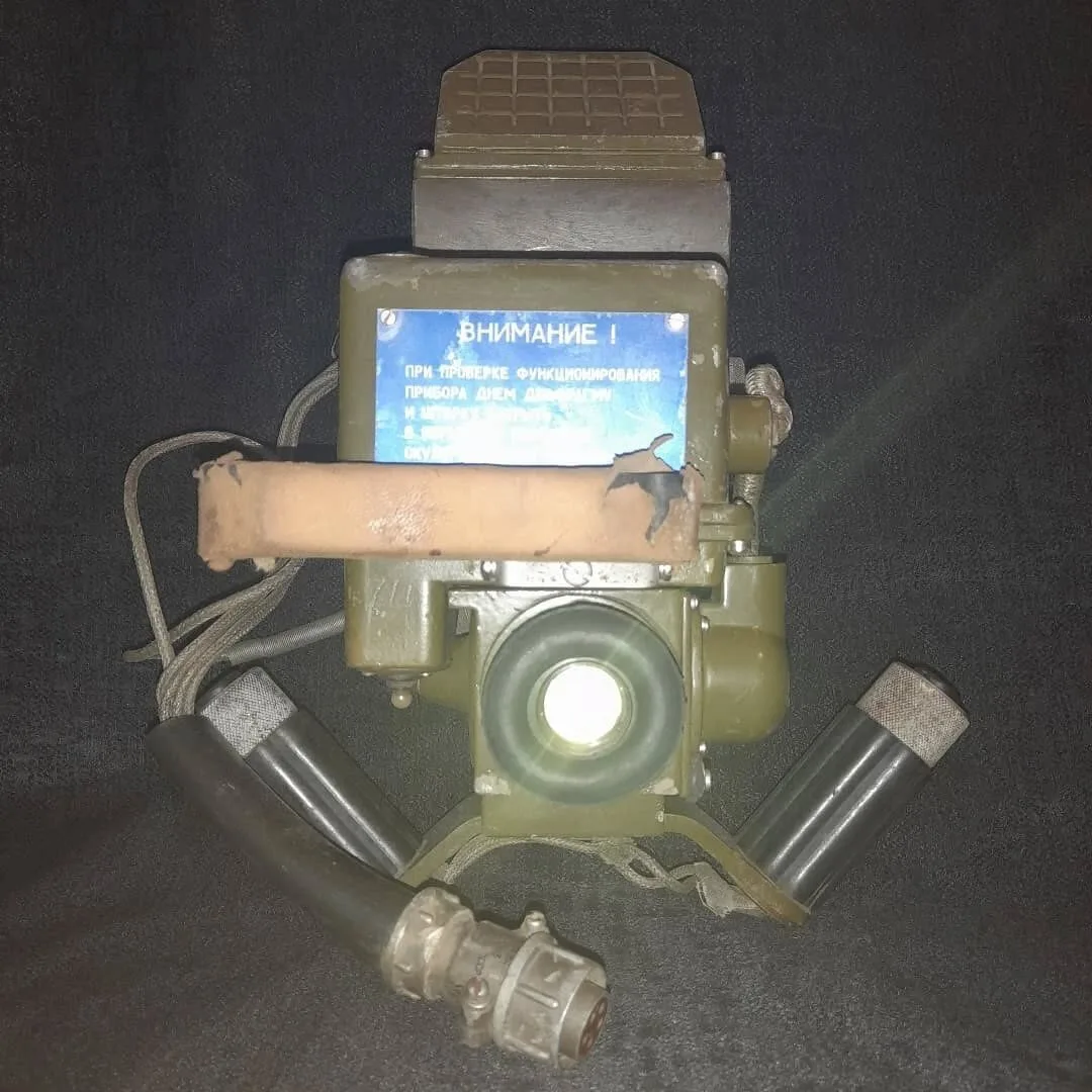 Night vision periscope — 7
