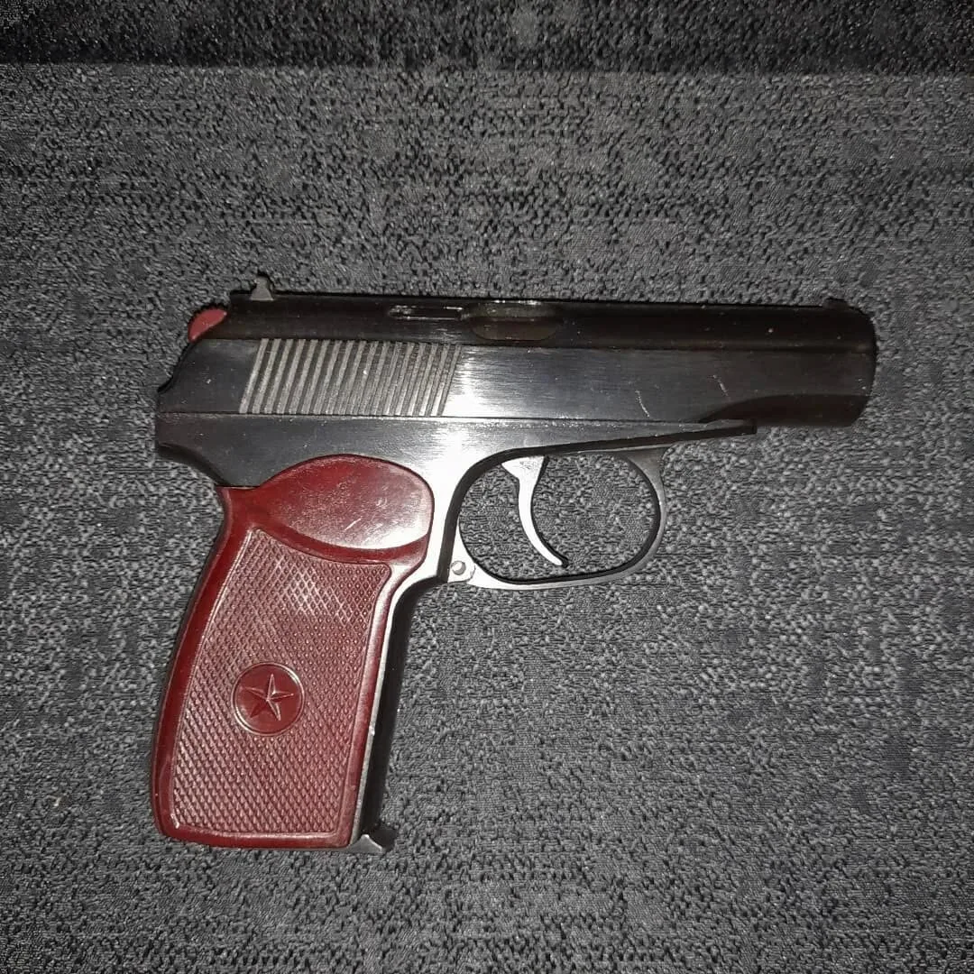 Makarov 9×18 mm pistol (deactivated) — 4