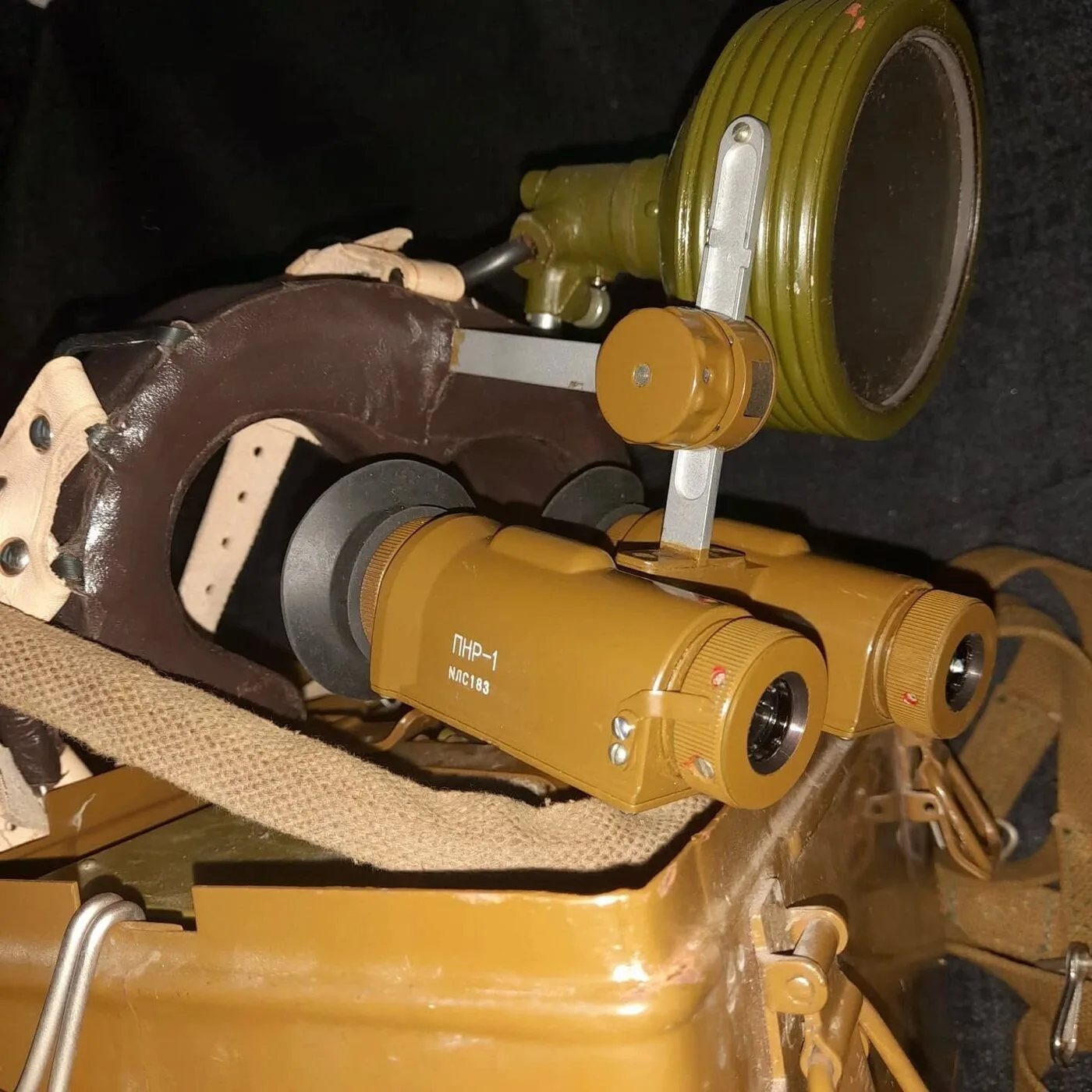 Soviet PNR-1AM night vision goggles — 10