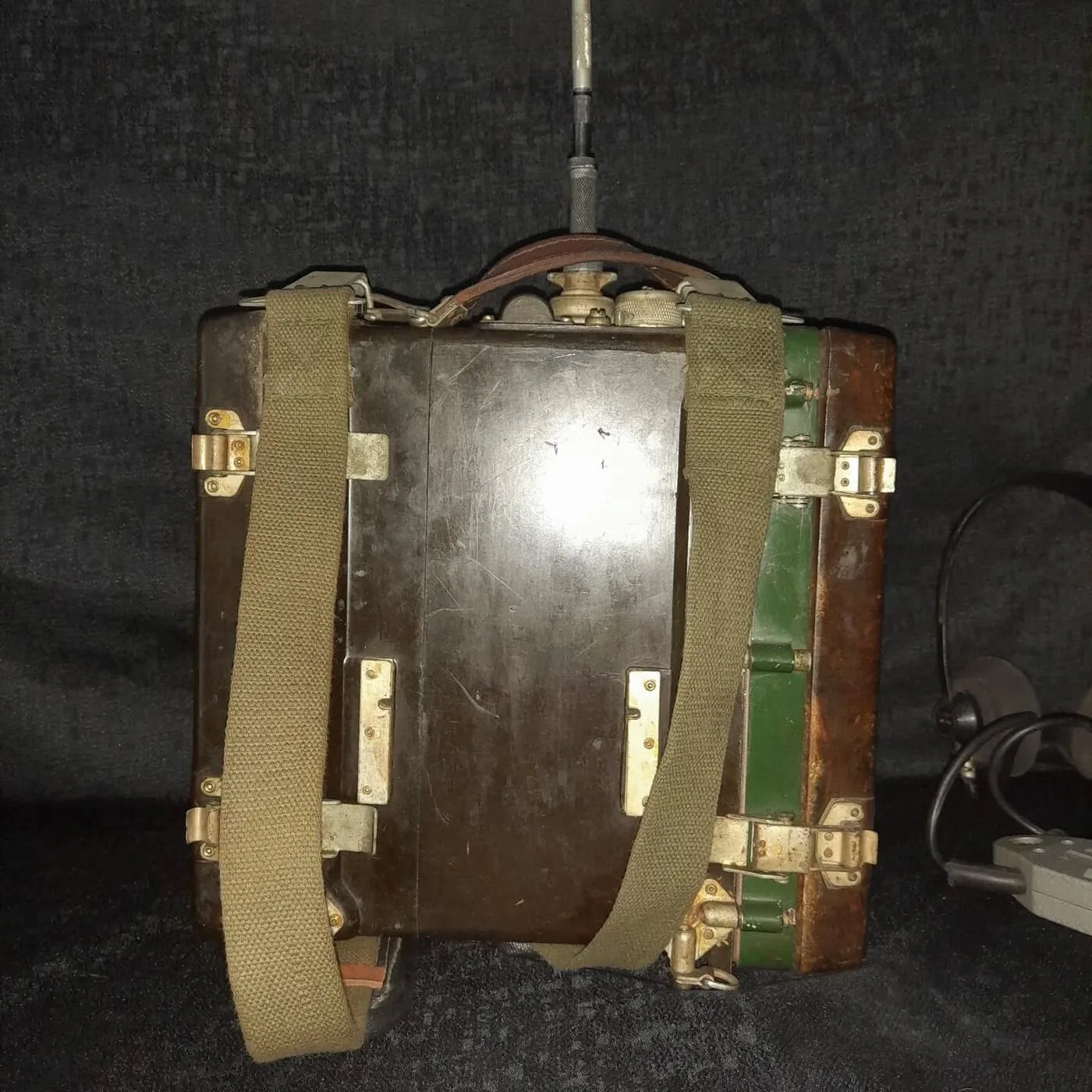 Soviet R-105-M military radio station — 3