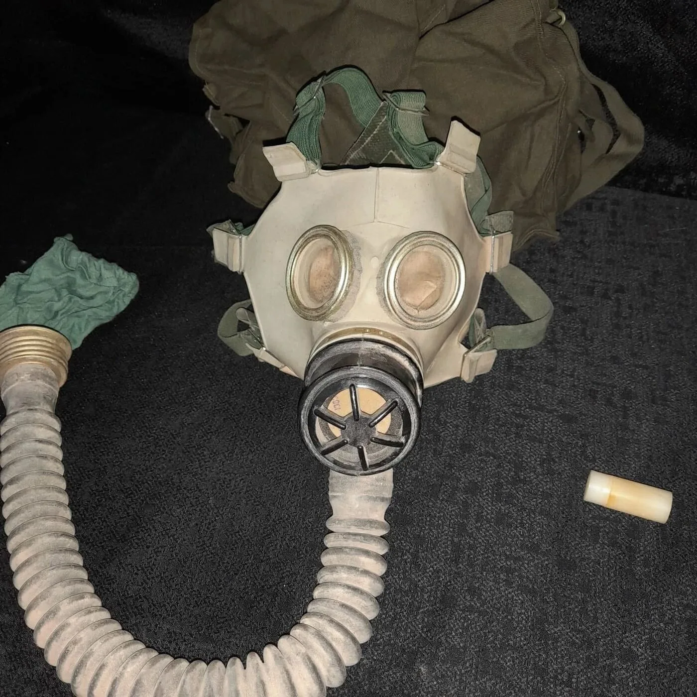 DP-1 gas mask — 4