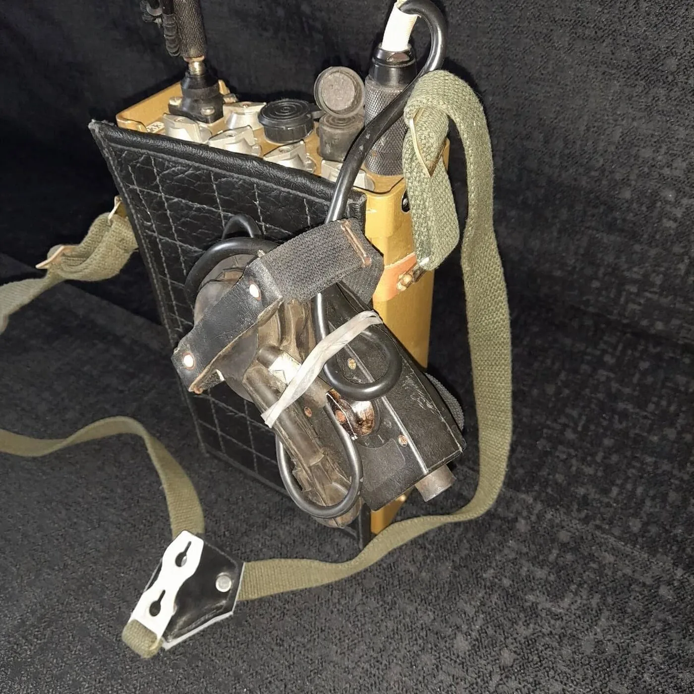 R-33 portable military radio station — 4